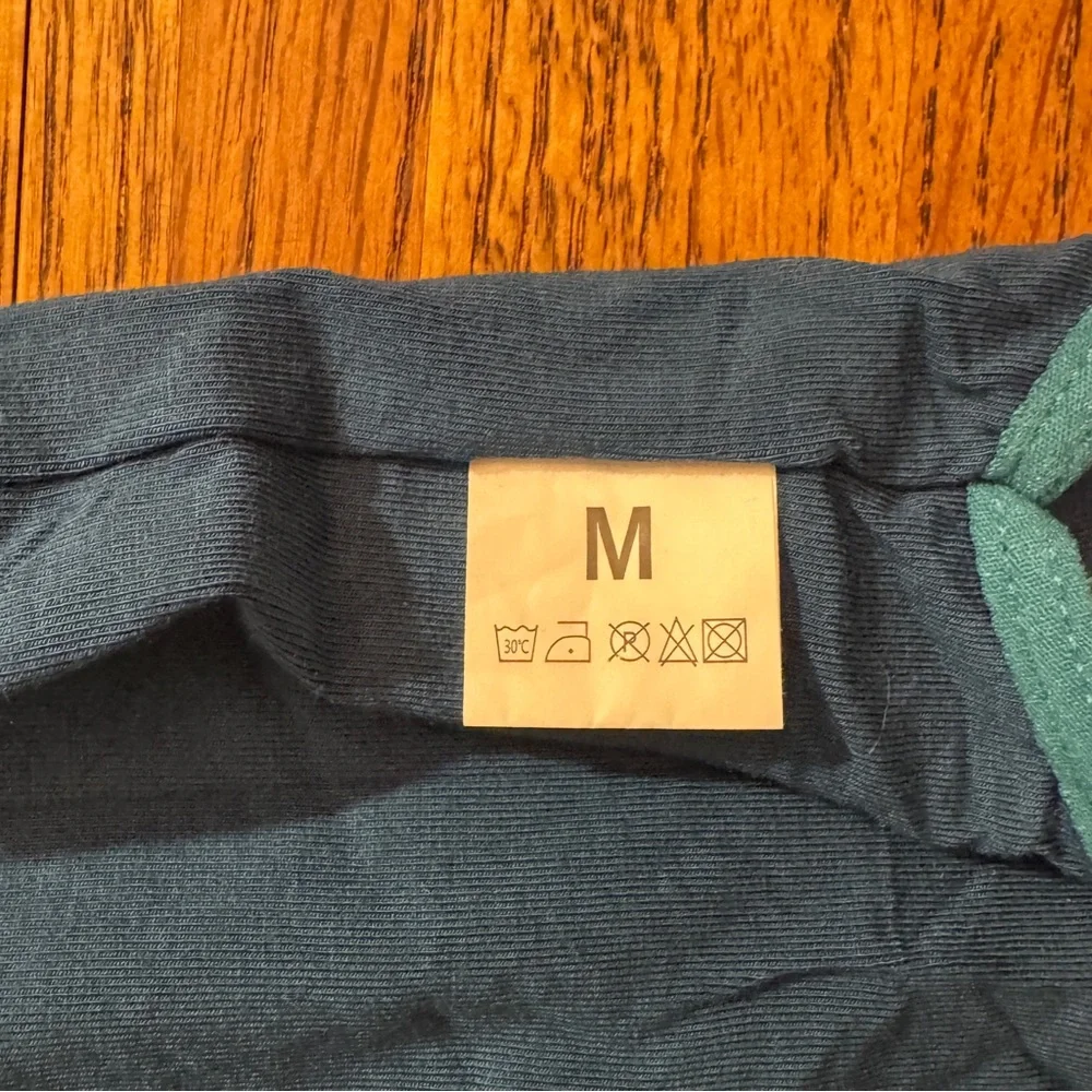 NWT cat recovery outfit, size medium, dark green, by Sunfura